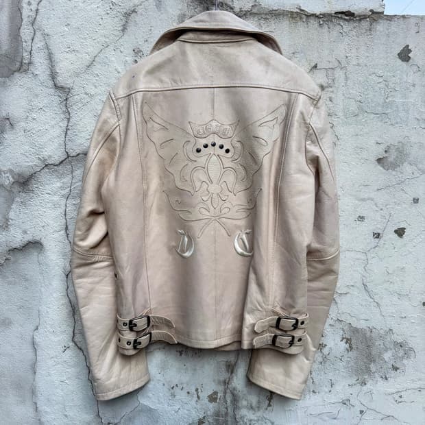 CUSTOM CULTURE – White Goat Skin Rider J