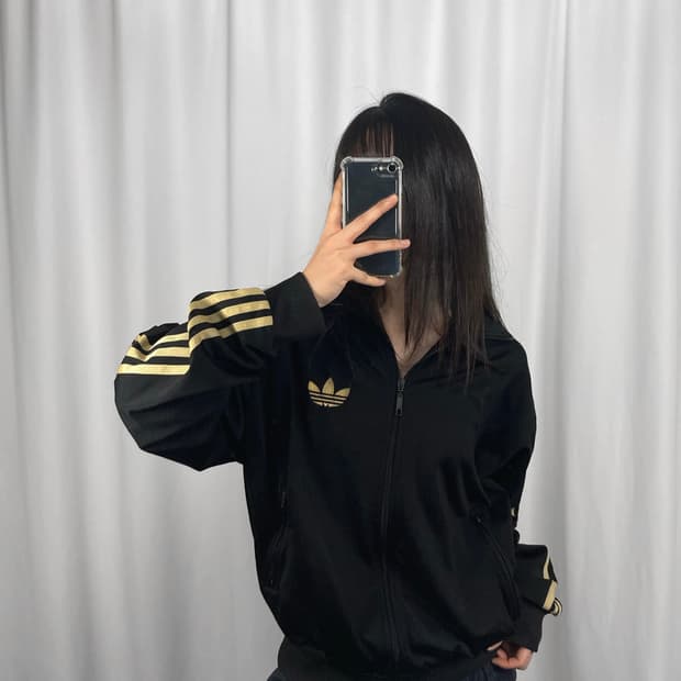 아디다스 블랙 골드 져지 집업