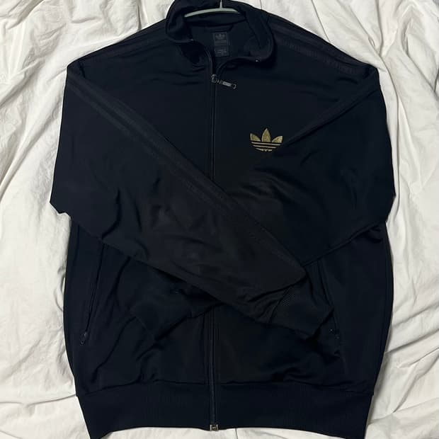 아디다스 져지 블랙 골드