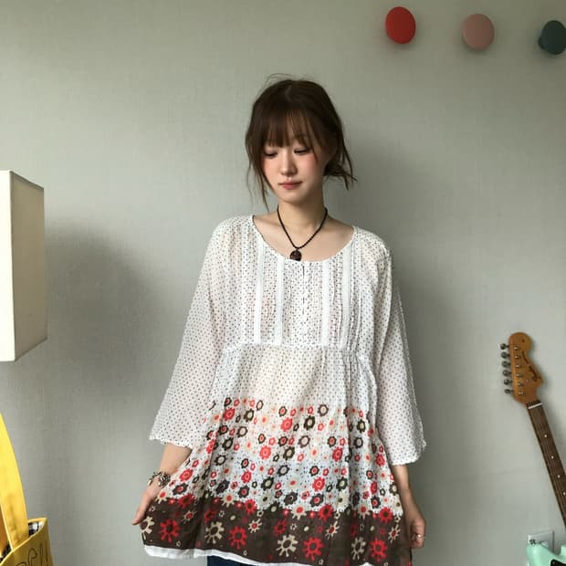 ethnic dot* flower blouse