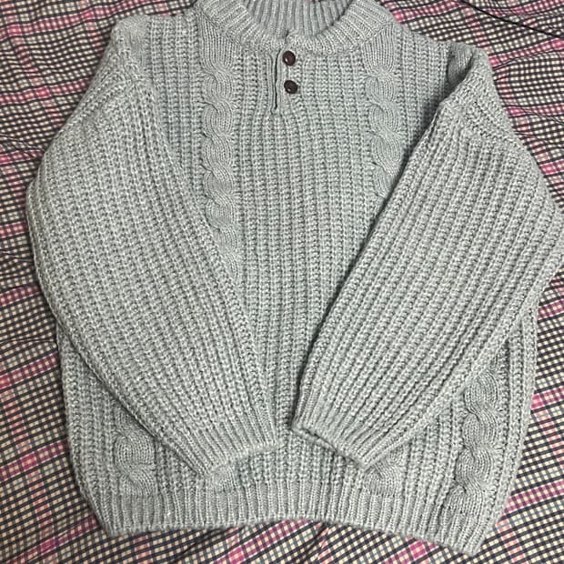헨리넥 케이블 빈티지 니트