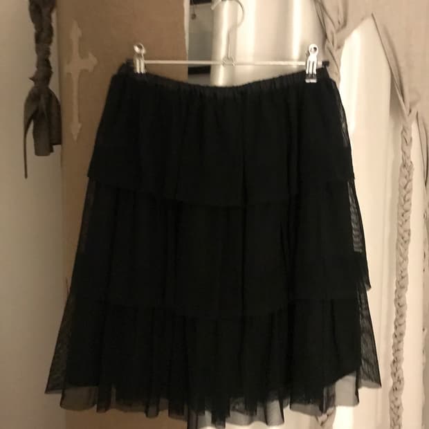 vintage ruffle skirt