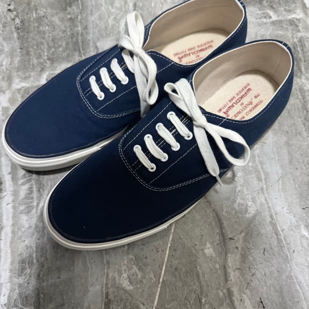 와쿠와 덱슈즈 네이비 270사이즈 판매합니다