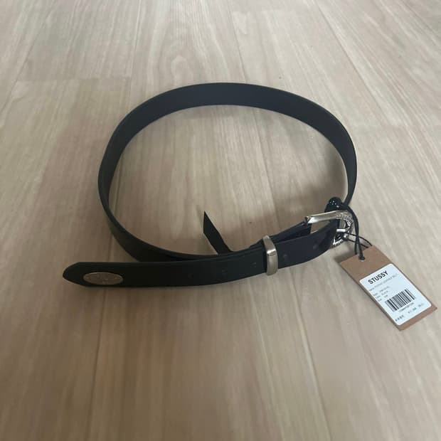 스투시 펜던트 레터 벨트