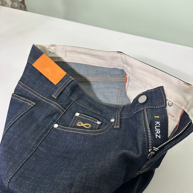30 M 플랙진 슬림핏 코랄스티치 셀비지 커즈청바지