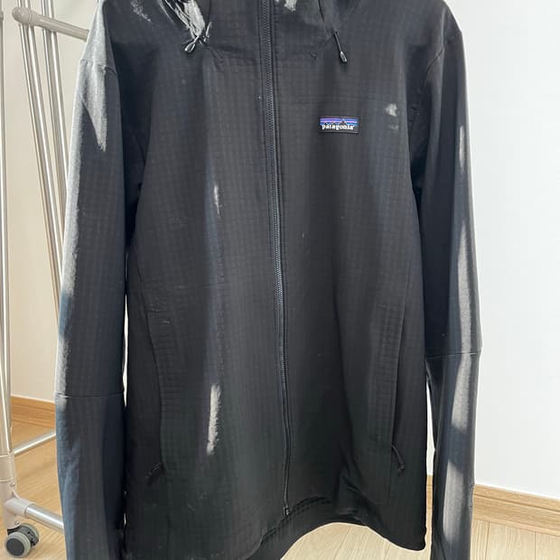 파타고니아 r1 후드짚업 m사이즈