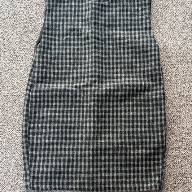 회색 체크 원피스