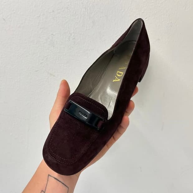 프라다 스웨이드 로퍼 사이즈 36