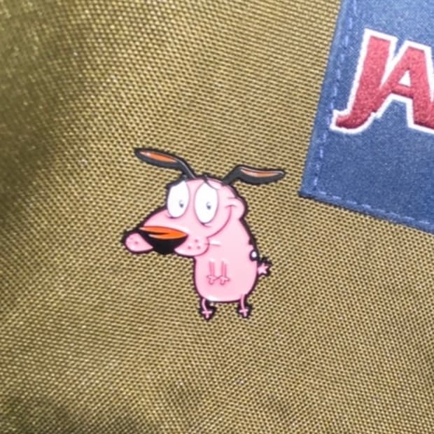 겁쟁이강아지커리지 뱃지