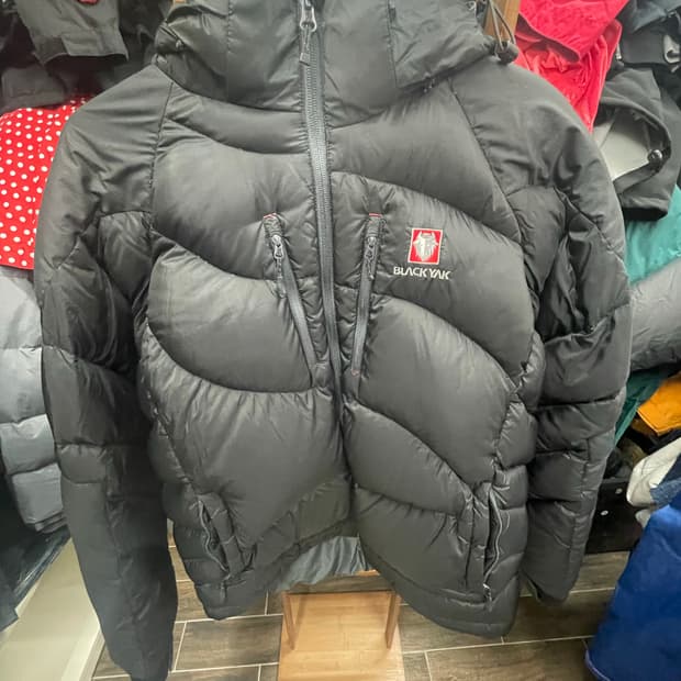 블랙야크 대쟁급패딩 95