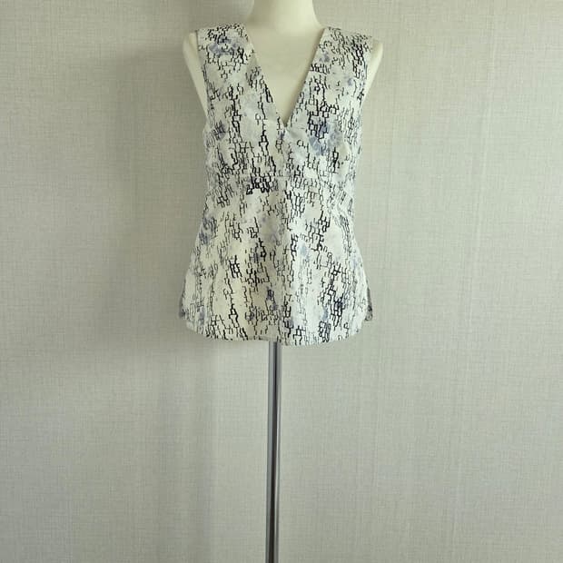 COS  여성 민소매 탑