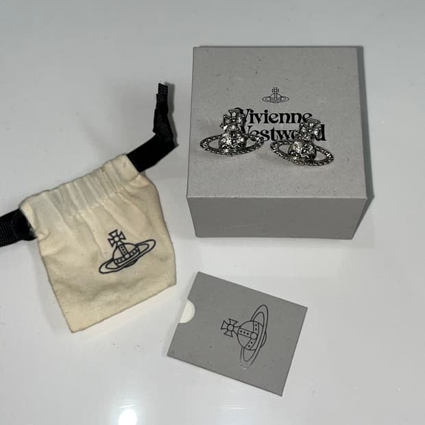 비비안웨스트우드 orb 귀걸이