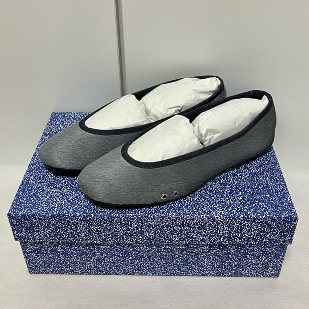 [36,37,38,39]팔로마울 Pili 헤어리 플랫슈즈