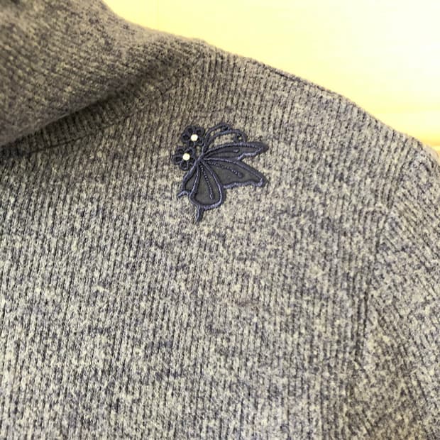 빈티지 나비 터틀넥 니트