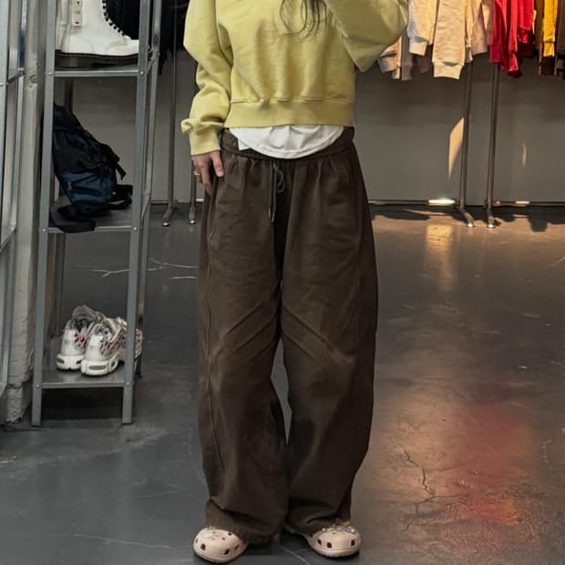 렉토 시그니처로고 브이넥 스웨트셔츠 A3034