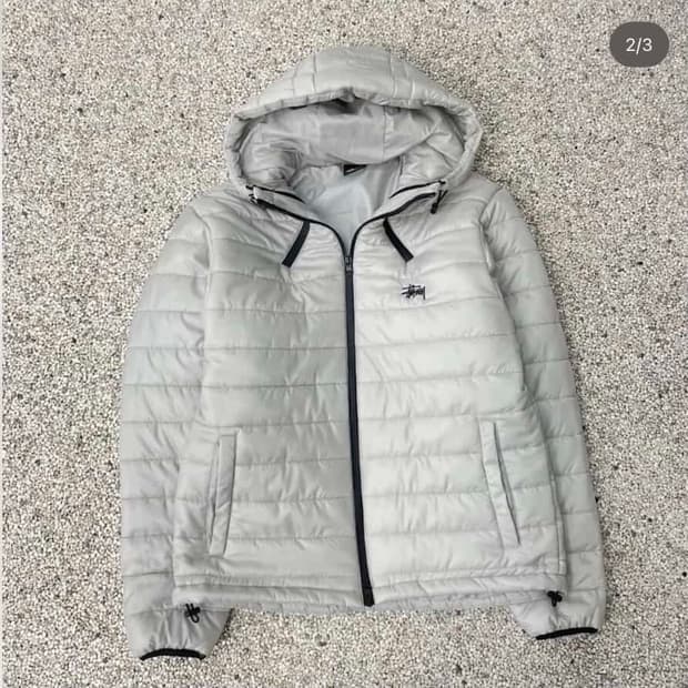 스투시 경량 패딩