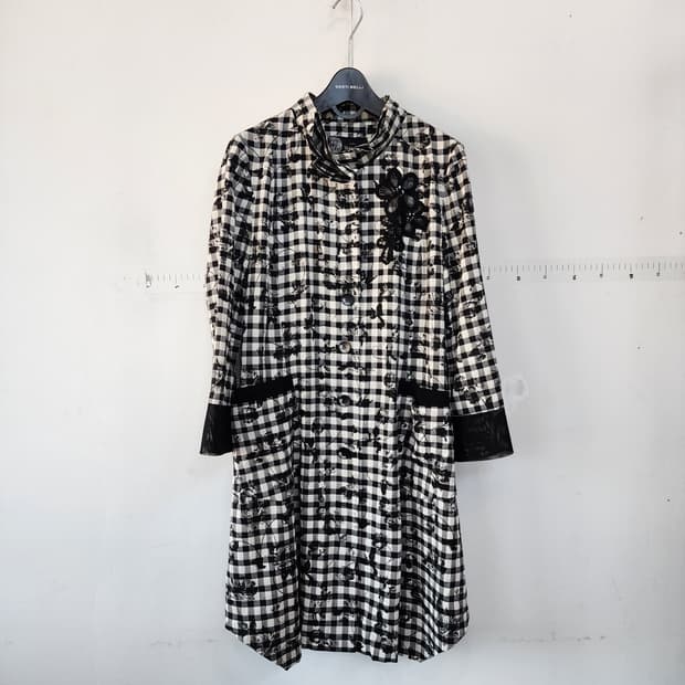 식스막스 체크무늬 블랙 플라워 롱 코트