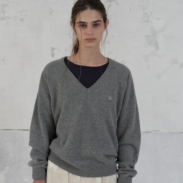 포에토 마일드 캐시미어 브이넥 니트 그레이 MILD CASHMERE V-