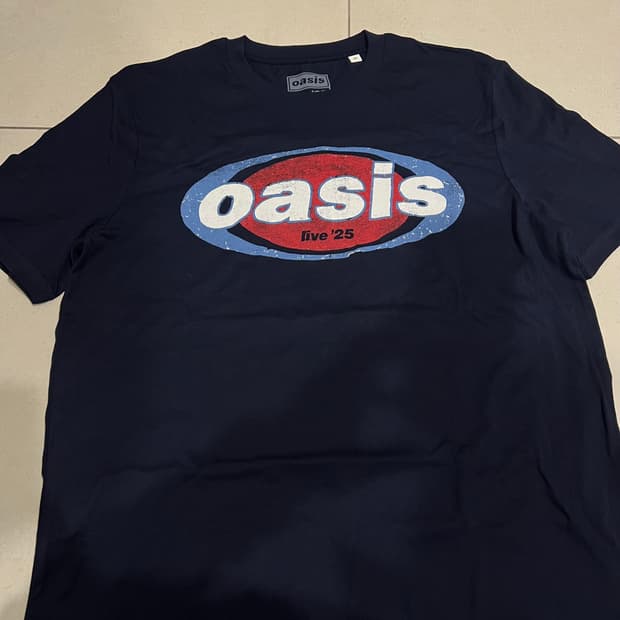 오아시스 네이비 로고 반팔 티 md