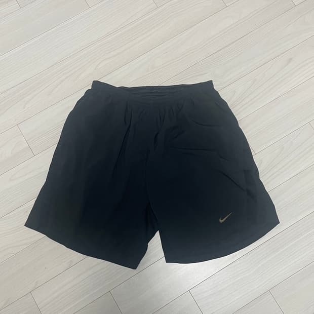 나이키 드라이핏 블랙 러닝 쇼츠 M