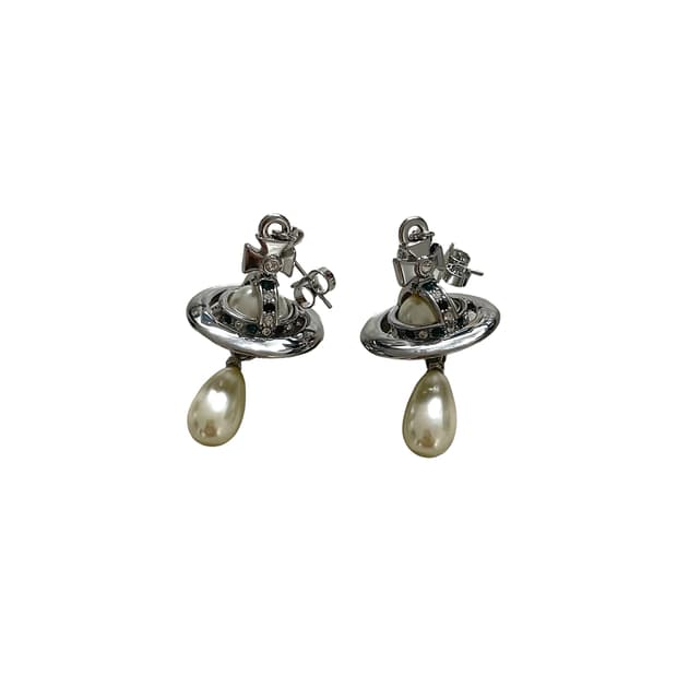 비비안웨스트우드 드롭 진주 귀걸이