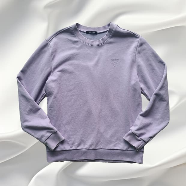 GUESS 라벤더 맨투맨 (M)