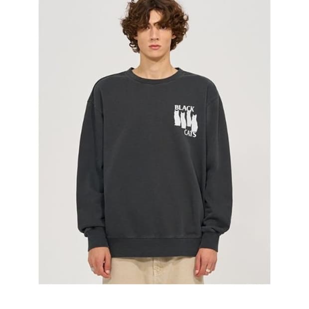 VIVASTUDIO 비바스튜디오 블랙캣 맨투맨 미착용 새제품