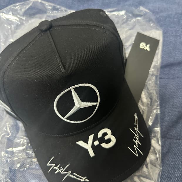 새상품 Y-3 메르세데스 AMG 페트로나스 F1 포디움 캡