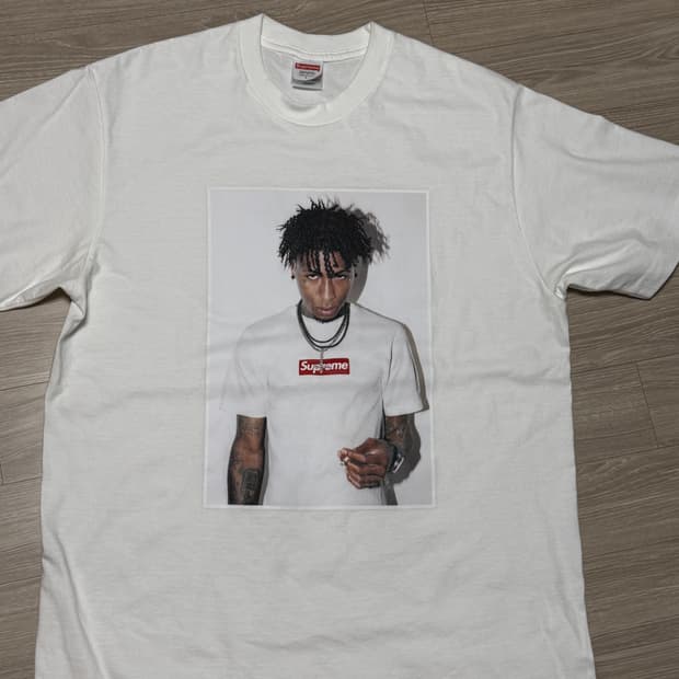 슈프림 영보이티셔츠