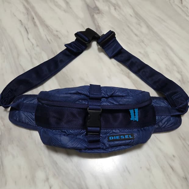 디젤 나일론 퀼팅 웨이스트 백
