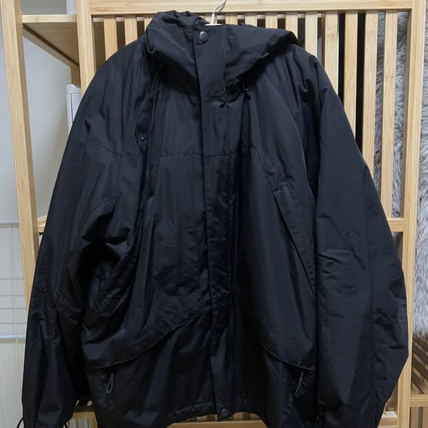 해칭룸 테크 파카