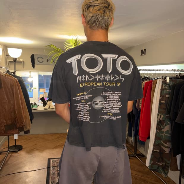 90‘s TOTO Mindfields World Tour faded T