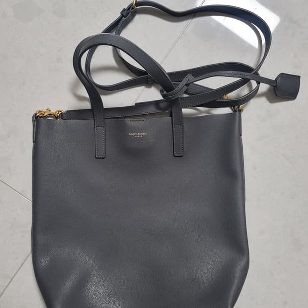 입생로랑 토트백 상태굿

