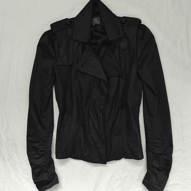 샤론 워숍 사선버튼 셔링슬리브 레더 펜싱자켓