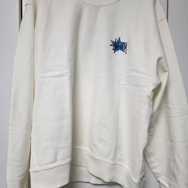 스투시 스타 로고 맨투맨 아이보리