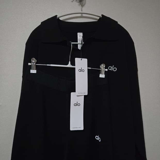 알로 블랙 니트 스카치로고 셋업 (새상품)