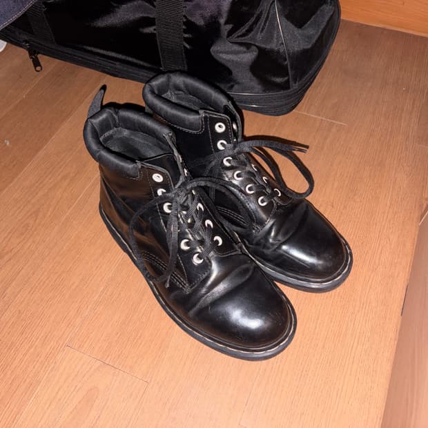 닥터마틴 클래식 939하이커 부츠 