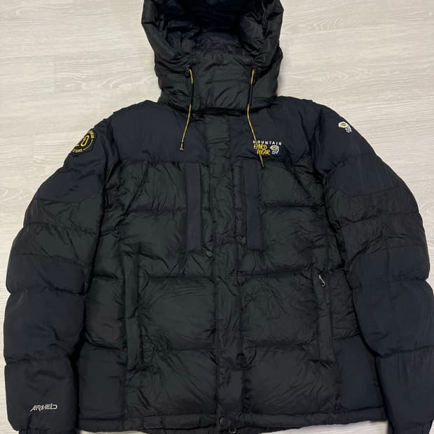 마운틴하드웨어 20주년 에어실드 패딩 XL