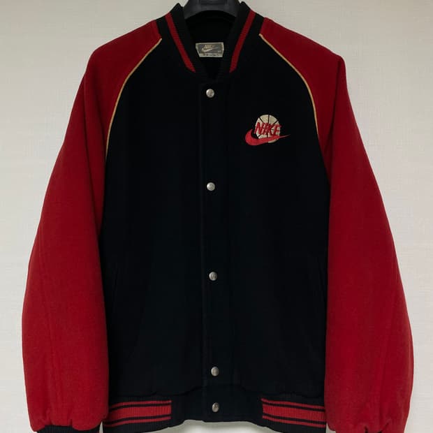 1992년 NIKE AIR FORCE VARSITY JUMPER OG