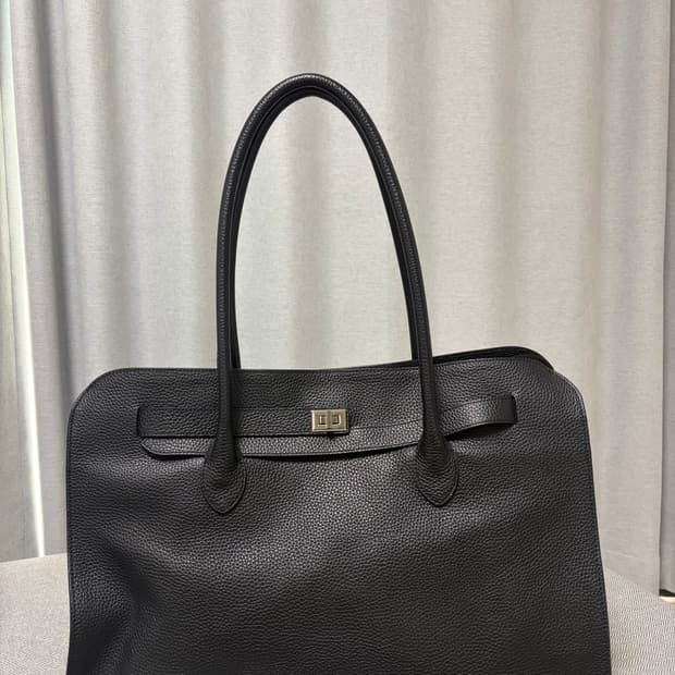 준느 레더 토트백