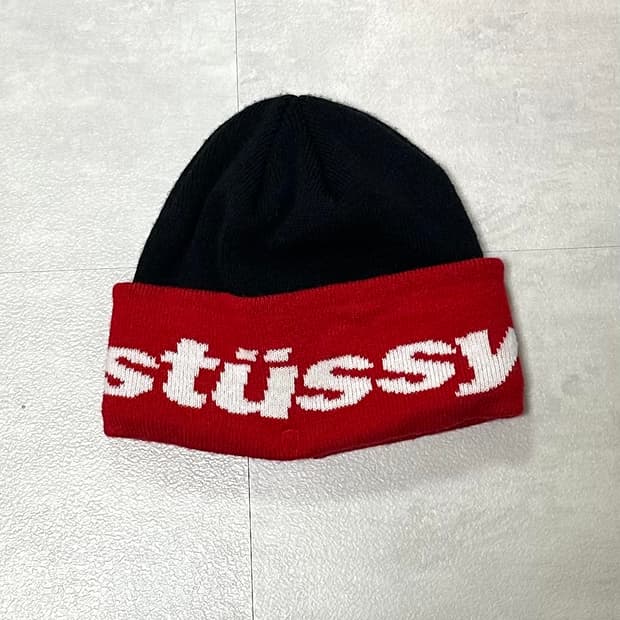 스투시 헬베티카 자카드 비니 블랙