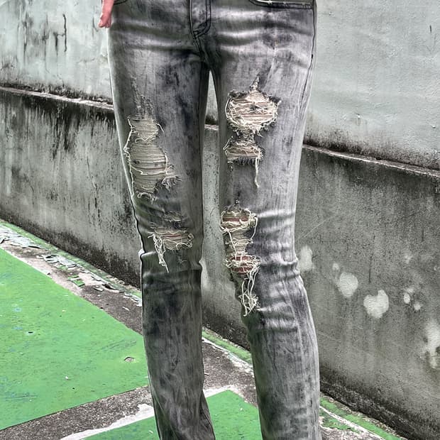 Ash Washed Destroyed Skinny Jeans