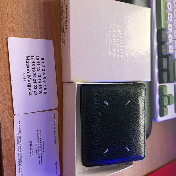 마르지엘라 반지갑 팔아요 