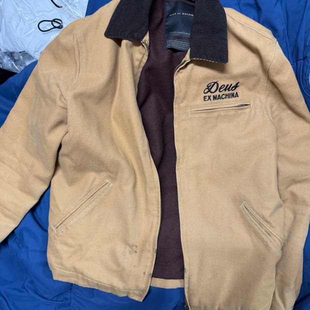 데우스 워크자켓 판매합니다