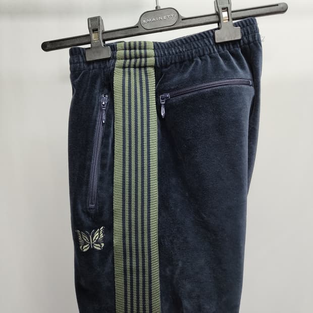 니들스 트랙팬츠 벨루어 네이비/카키 s