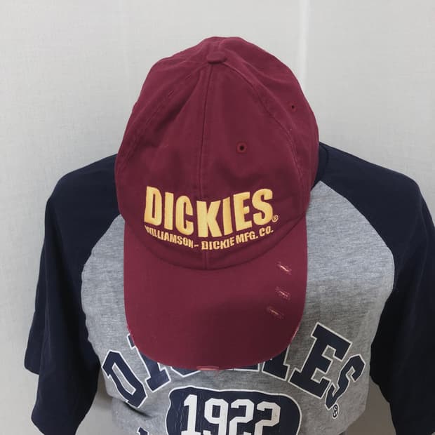 디키즈 딥레드 캡모자 