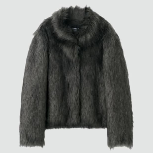 스튜디오테이블 퍼 구합니다