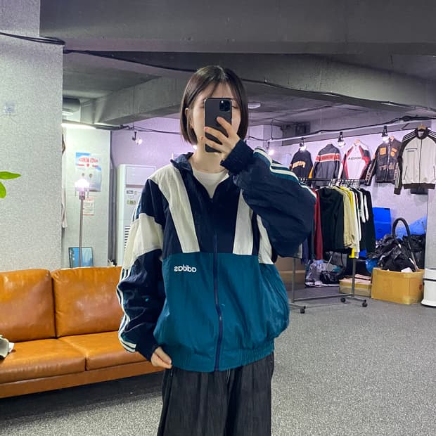 아디다스 스몰로고 올드스쿨 배색 트랙탑 바람막이 B4657