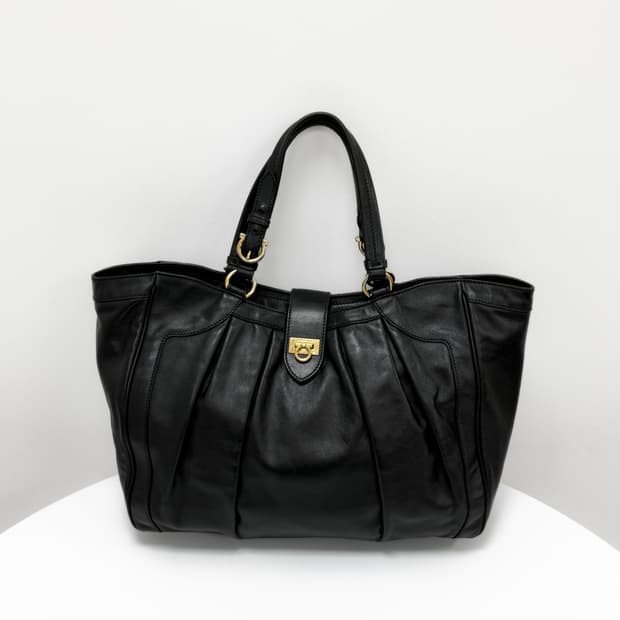 페라가모 간치니 레더 숄더백