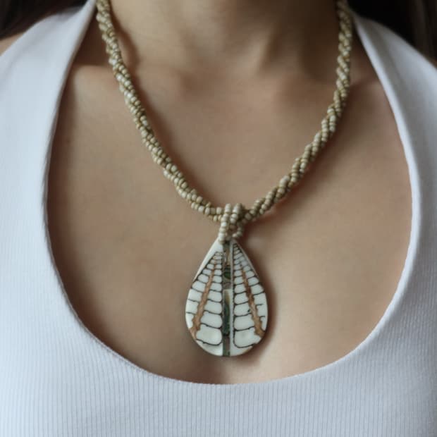 Ivory marble necklace